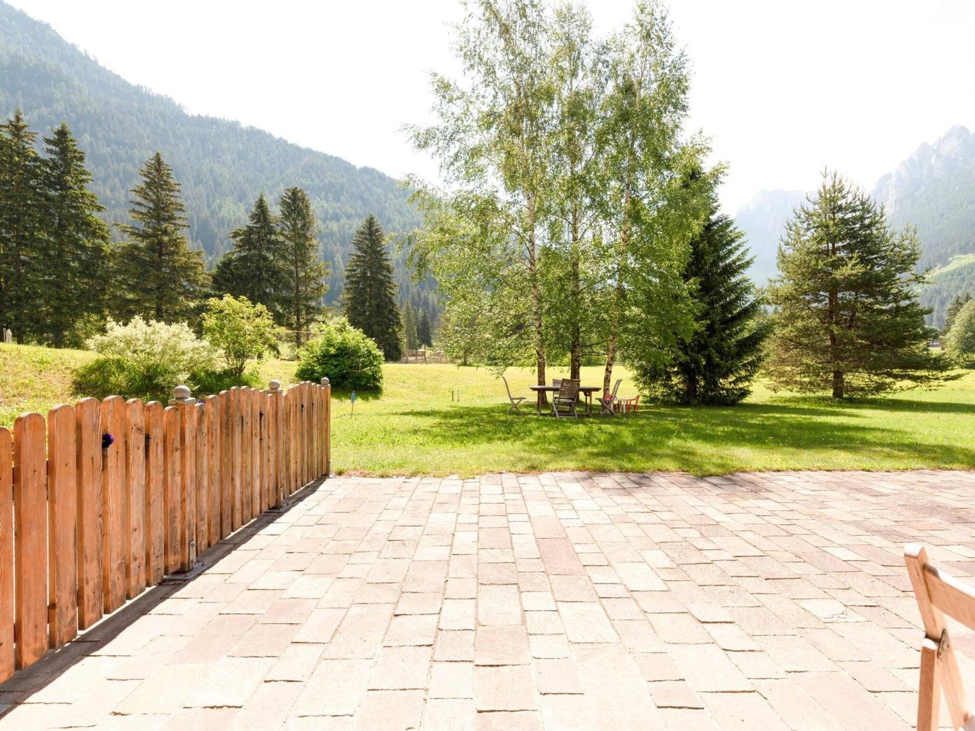 Spacious Chalet With Garden Near Ski Area In Tyrol Pozza di Fassa Εξωτερικό φωτογραφία